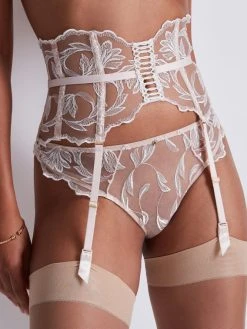 Aubade Season Of Love String