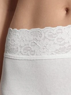 Calida Iconics Midislip -SPANX-Shop Calida Classic Lycraspitze Midislip weiss 23907 001 2