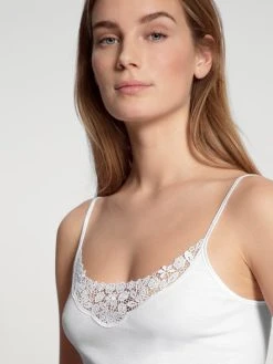 Calida Feminin Sense Spaghetti-Top -SPANX-Shop Calida Feminin Sense Spaghetti Top Traeger verstellbar weiss 11451 001 5