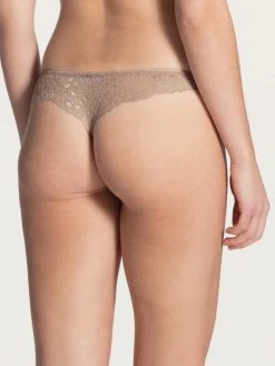 Calida Sensual Secrets String, Low Cut 6 Calida Sensual Secrets String, Low Cut -SPANX-Shop Calida Sensual Secrets String low cut haut almondine 20831 335 1