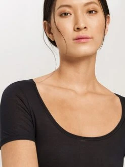 HANRO Ultralight T-Shirt -SPANX-Shop Hanro Ultralight T Shirt schwarz 071345 0019 1 3