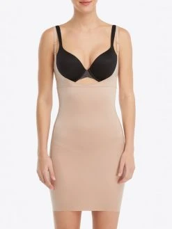 Spanx Clean Edge Shapingkleid Mit 2in1 Brustteil