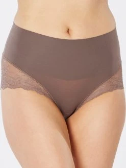 Spanx Undie-Tectable Shaping-Panty Mit Spitze
