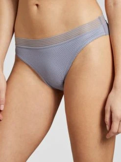 Triumph Infinite Sensation Tai-Slip